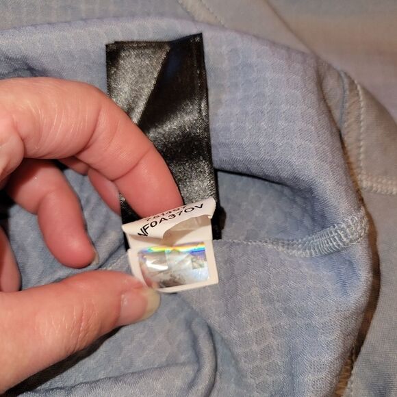 The North Face Hyperlayer Flashdry Longsleeve Silver-Grey XS - Picture 12 of 15